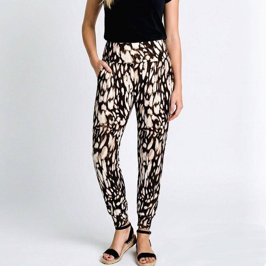 Abstract black white and gold jogger