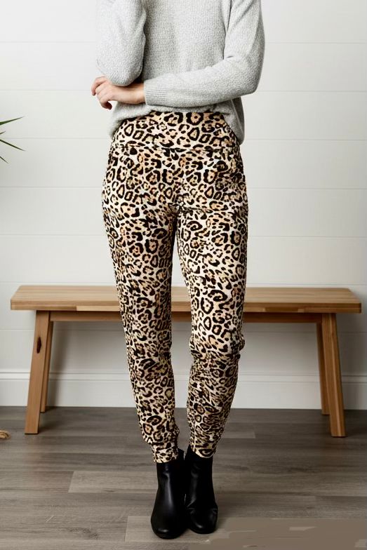 Lightly Leopard Jogger