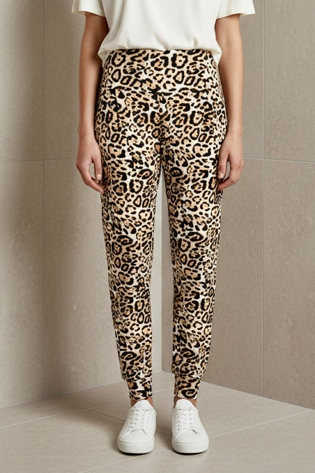 Lightly Leopard Jogger